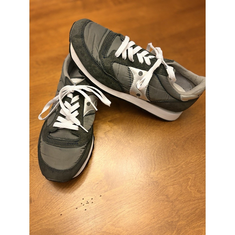 Saucony Gray and White Athletic Shoes Womens size 9.5